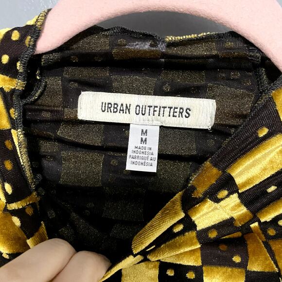 Urban Outfitters Natalia Velvet Mock Neck Burnout Dice Long Sleeve Top M - Picture 4 of 7